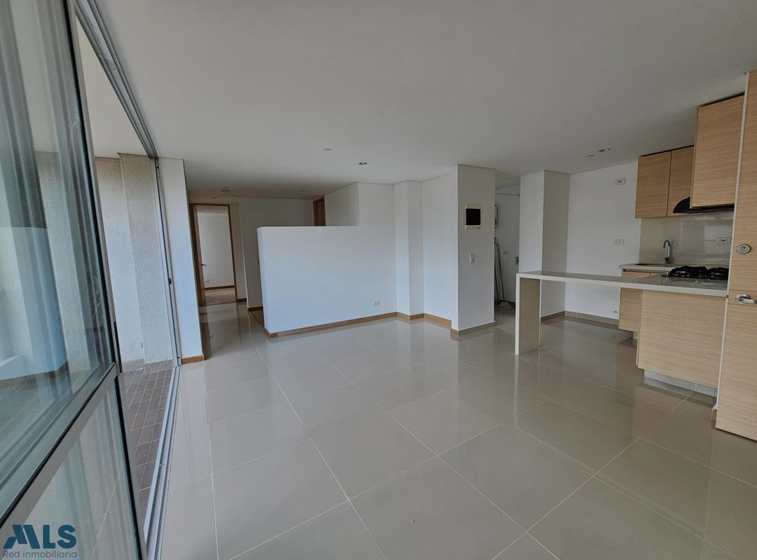 38 05, Antioquia Apartment for Sale