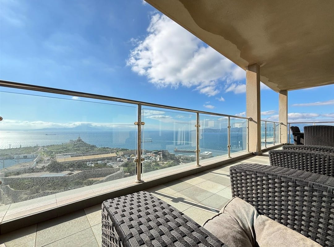 Snapshot of Clifftop Luxury Apartments For Sale