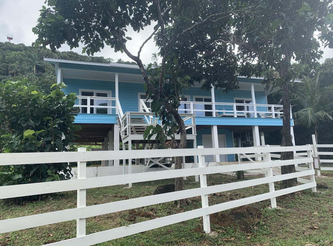 Hillside Harmony House, Utila, Bay Islands Department House for Sale