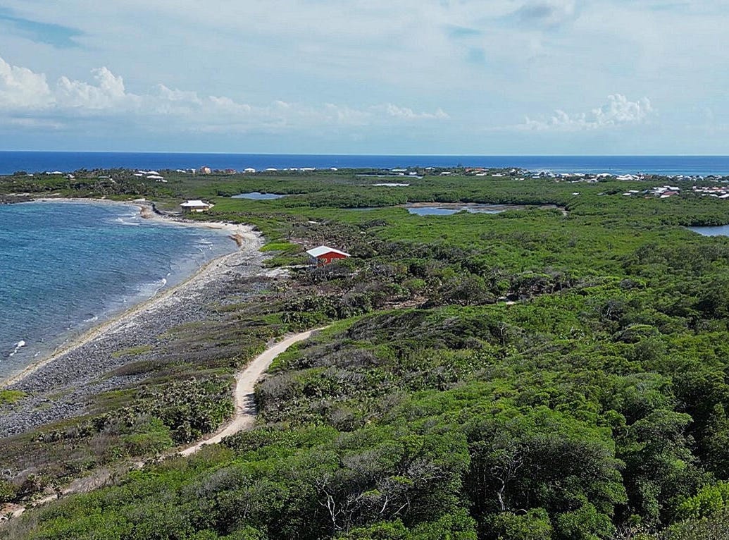 Road Access Oceanfront 77ft, Utila, Bay Islands Department Land for