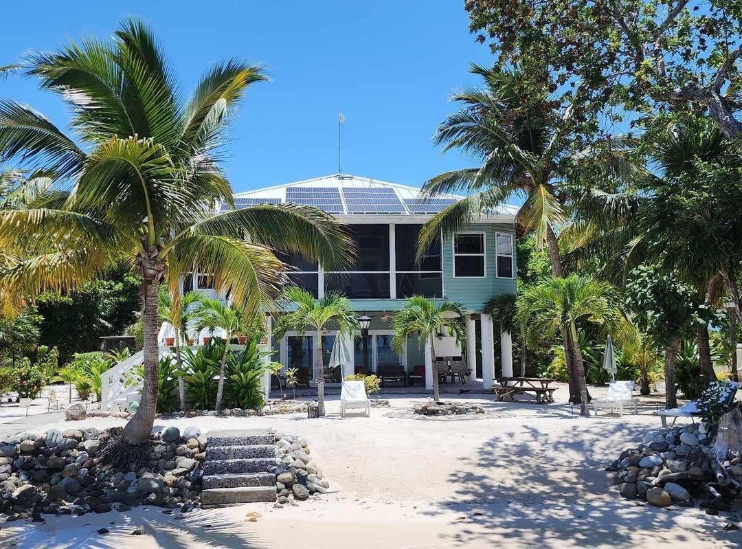 Utila, Bay Islands Department House for Sale