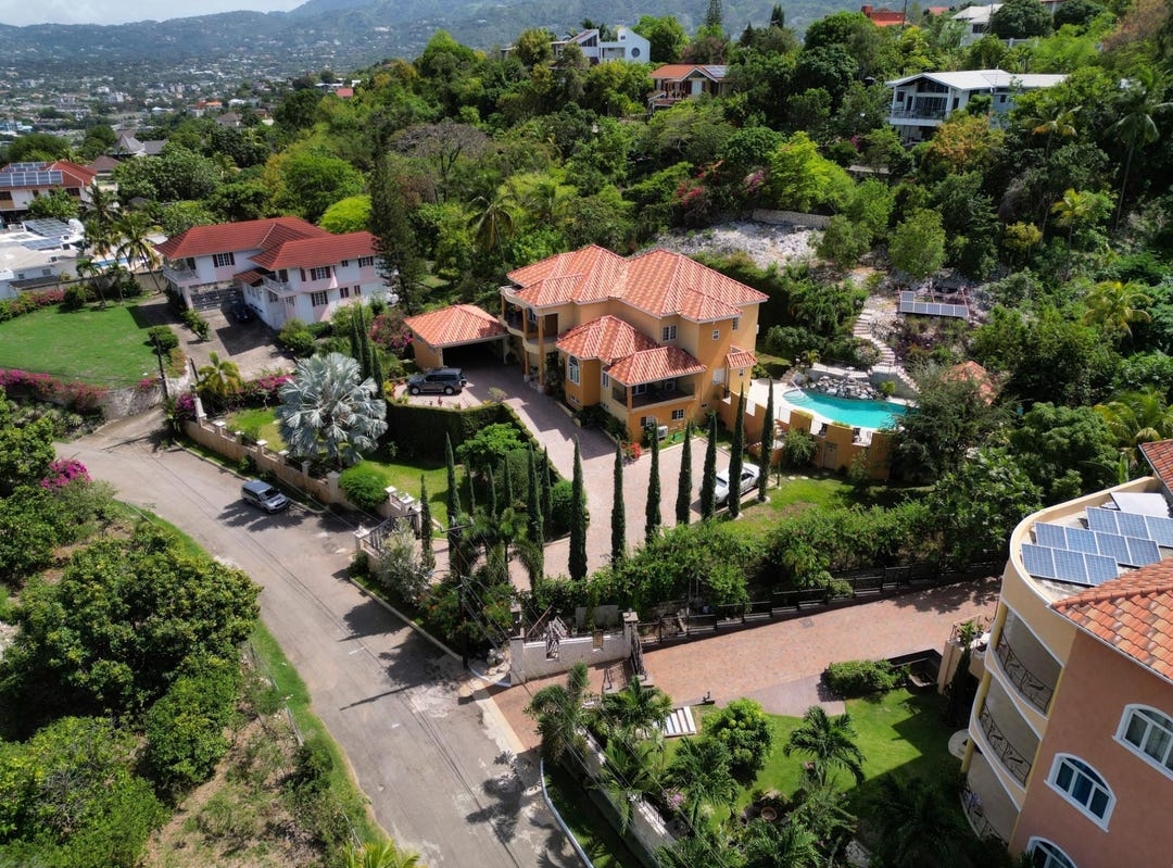 21 SHENSTONE DRIVE, Kingston 6, St. Andrew Parish House for Rent