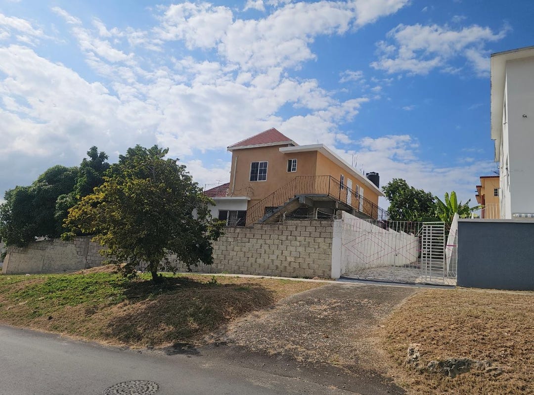 PARADISE ACRES, Montego Bay, St. James Parish House for Sale