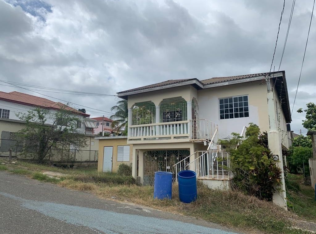 PANSY STREET, LONGSVILLE, Old Harbour, Saint Catherine Parish House for