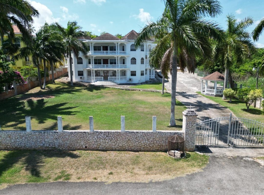 CORAL GARDENS MONTEGO BAY, Montego Bay, St. James Parish House for Sale