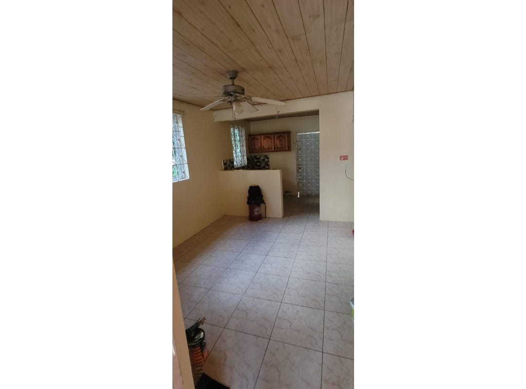 42 KRONE AVE, COLBECK HEI, Colbeck, Saint Catherine Parish House for