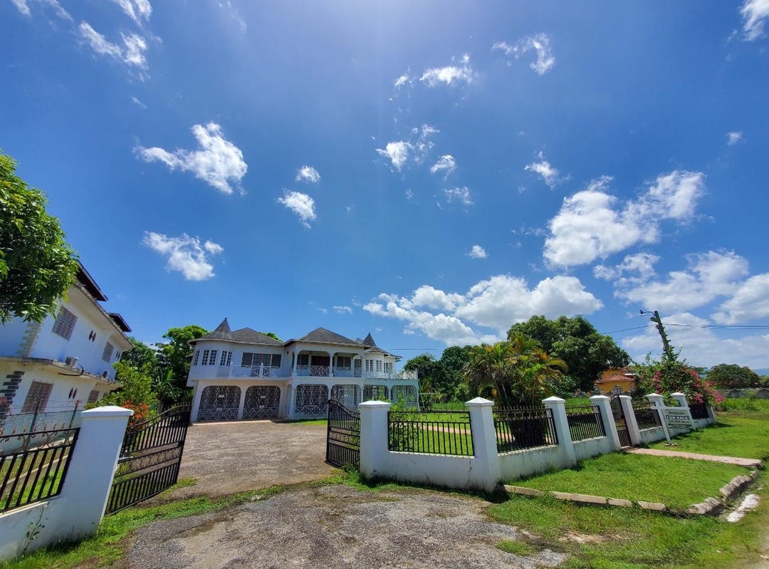 13 GLENAIRE, CHANTILLY, SavannaLaMar, Westmoreland Parish House for Sale