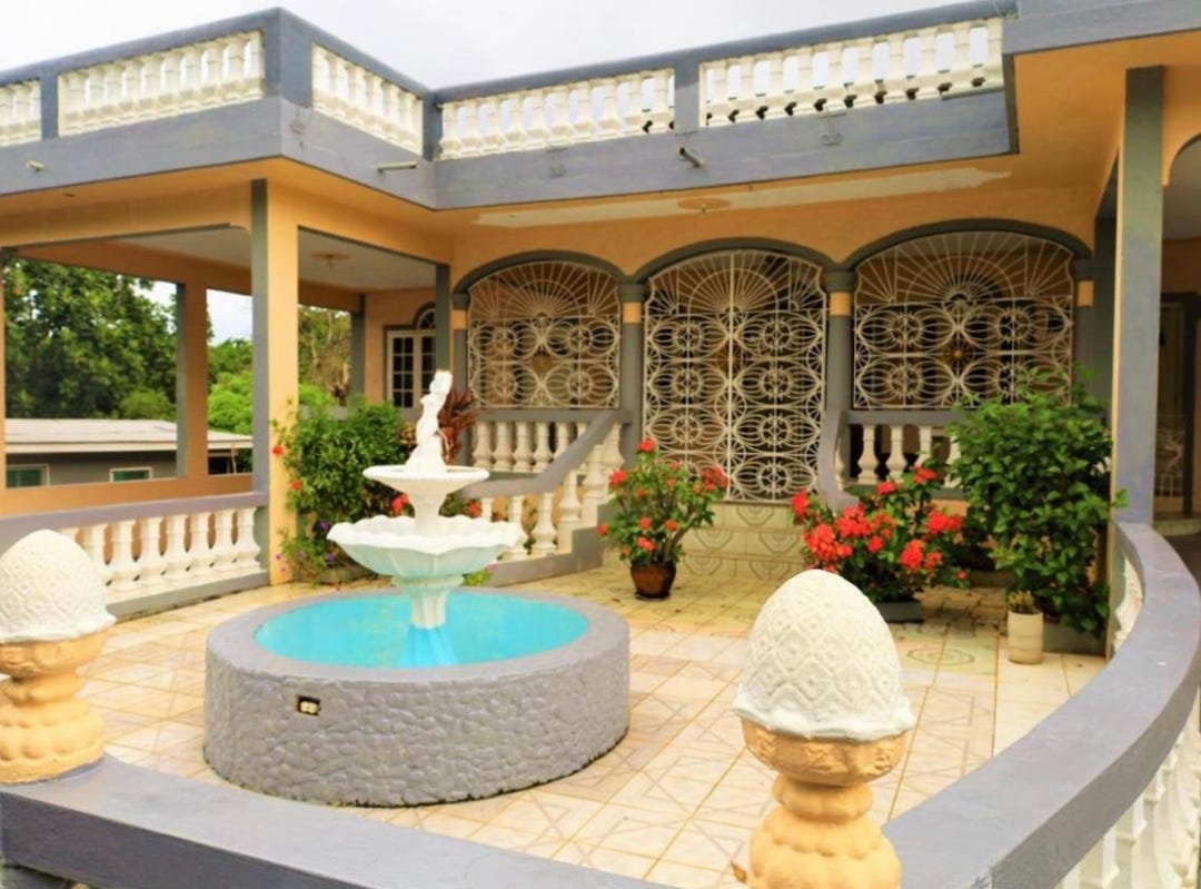 GREAT POND, Ocho Rios, St. Ann Parish House for Sale