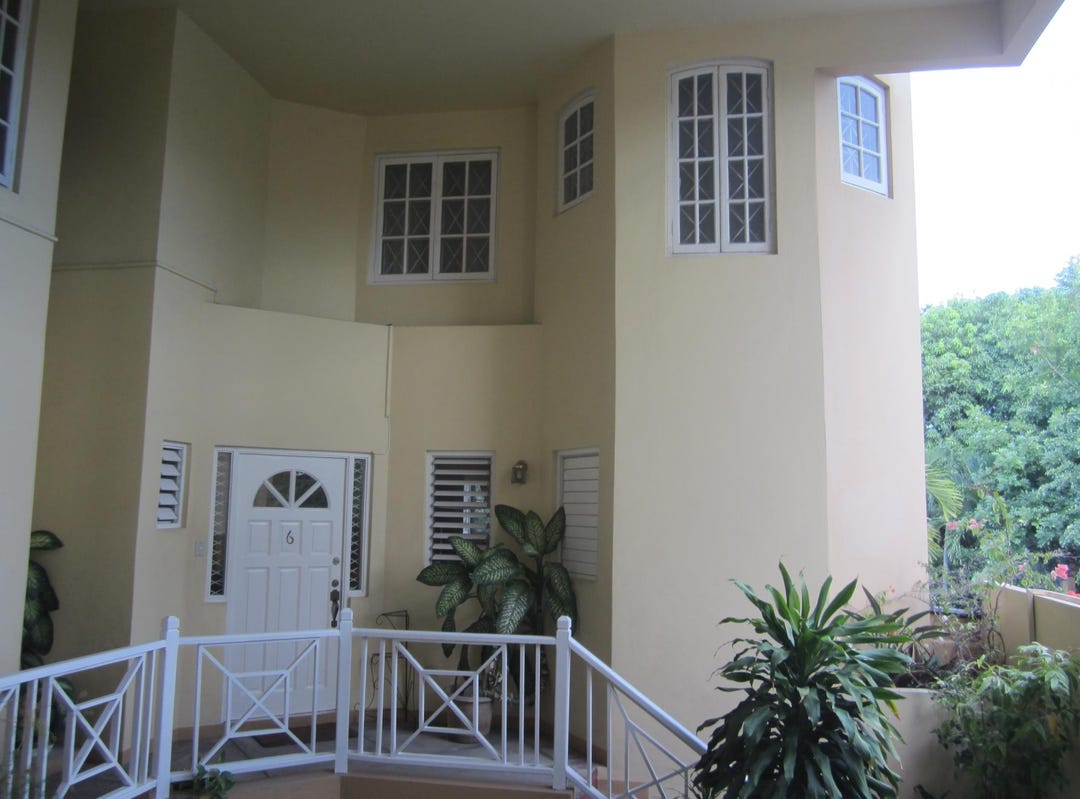11B DEVON MANOR WATERLOO ROAD unit: 6, Kingston 10, St. Andrew Parish ...