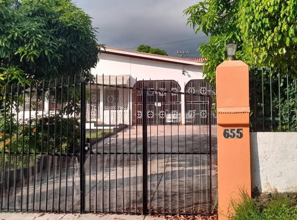 655 MARLIE MOUNT, Old Harbour, Saint Catherine Parish House for Sale