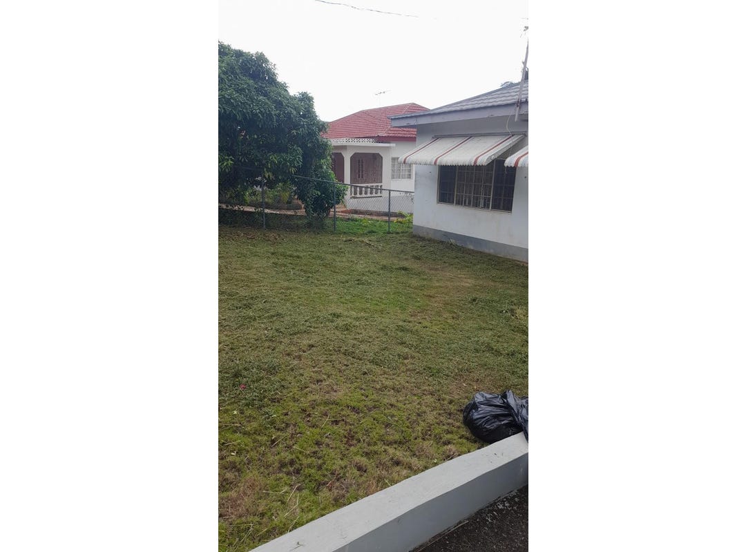 YARDLEY CHASE, SOUTHFIELD, Southfield, St. Elizabeth Parish House for