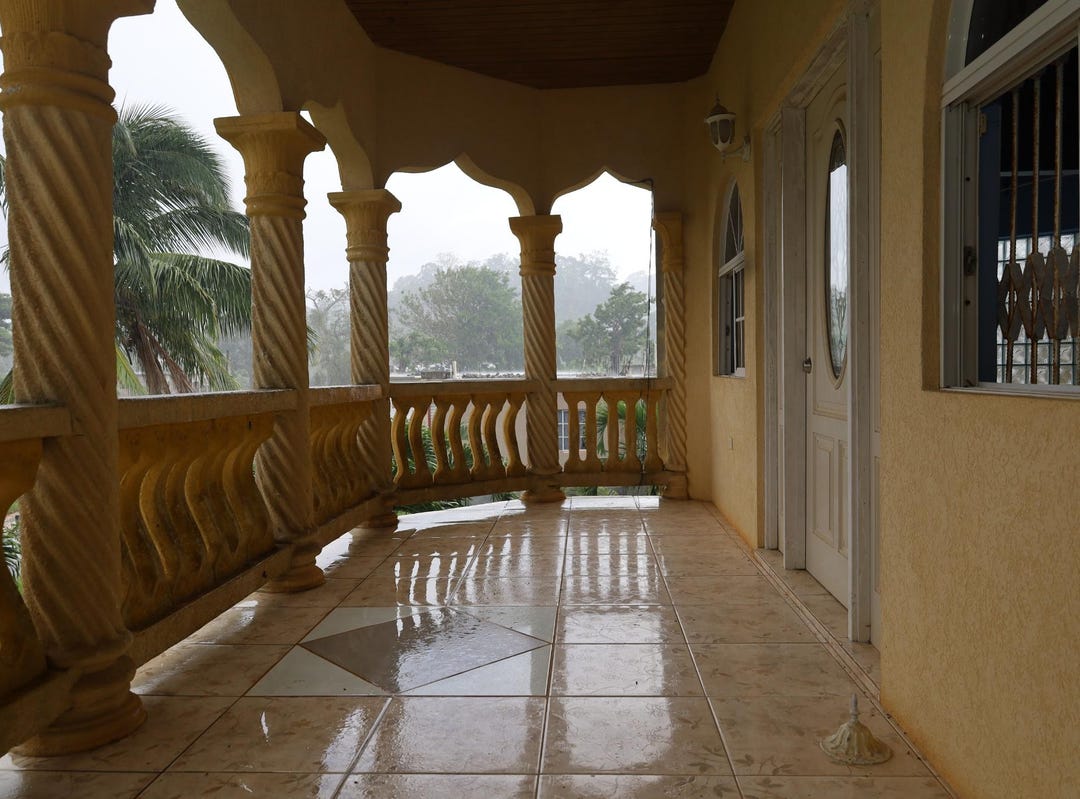 WALTHAM, Mandeville, Manchester Parish House for Sale