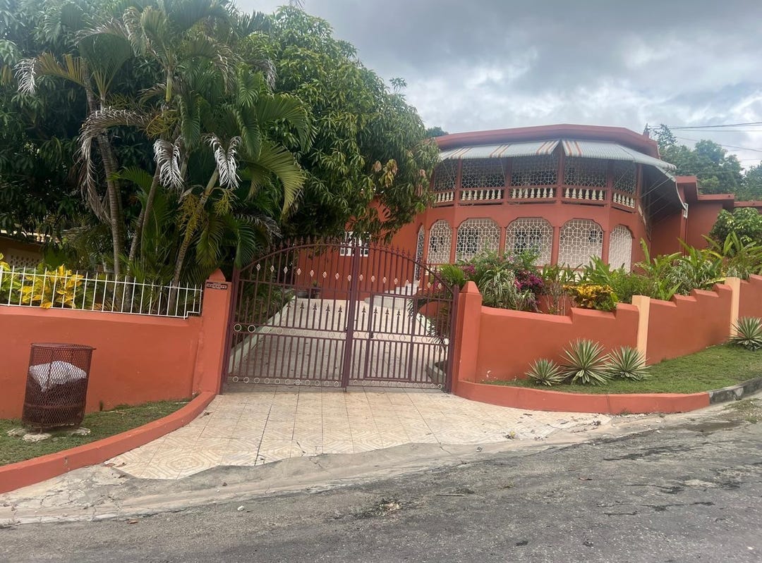 IRWINDALE, IRWIN, MONTEGO, 350, St. James Parish House for Sale