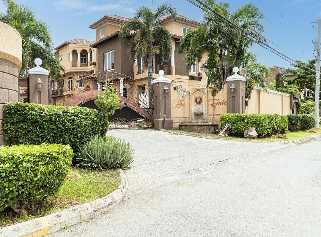 12 WASHINGTON DRIVE, Kingston 10, St. Andrew Parish House for Rent