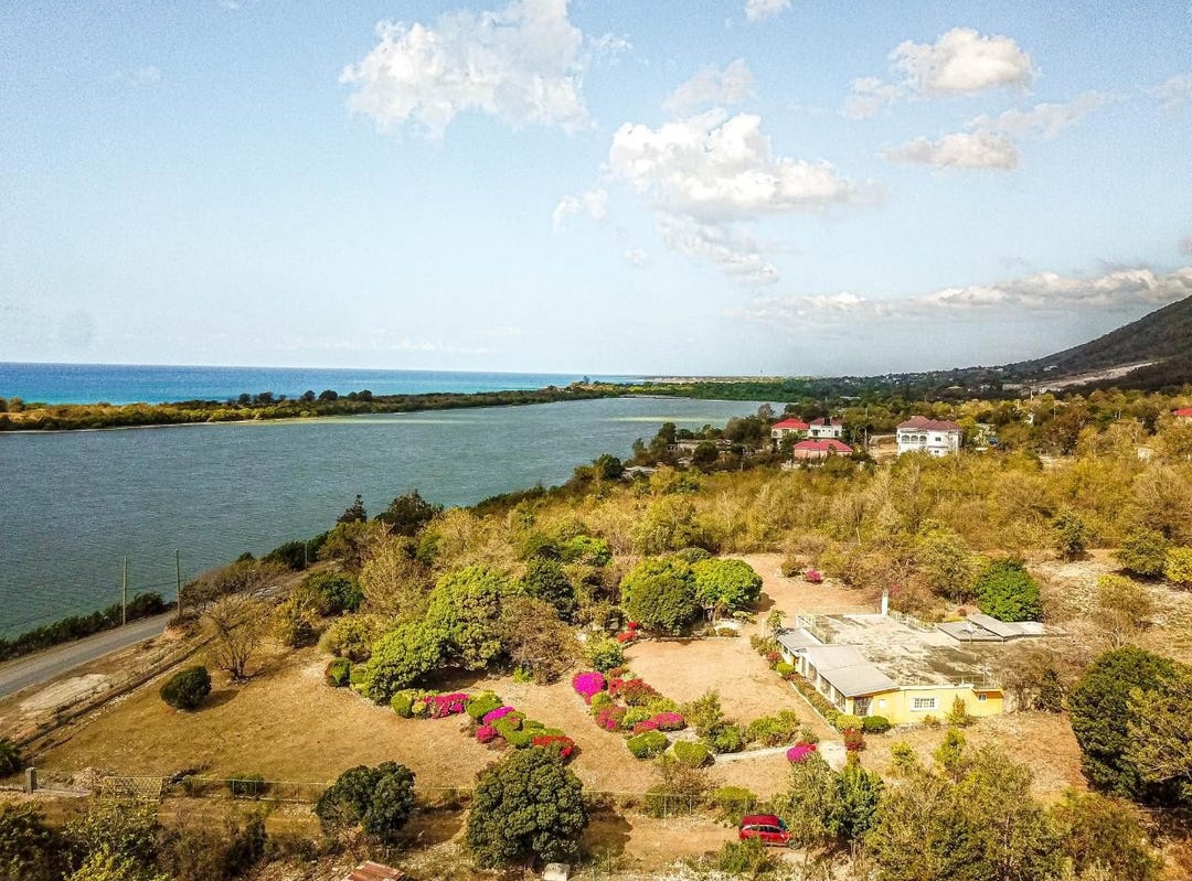 HILLSIDE, YALLAS ST THOMA, Yallahs, Saint Thomas Parish House for Sale