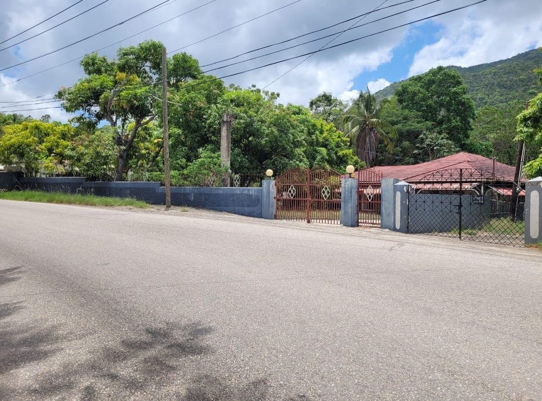 67A MAIN STREET, EWARTON P.O., Ewarton, Saint Catherine Parish House for Sale