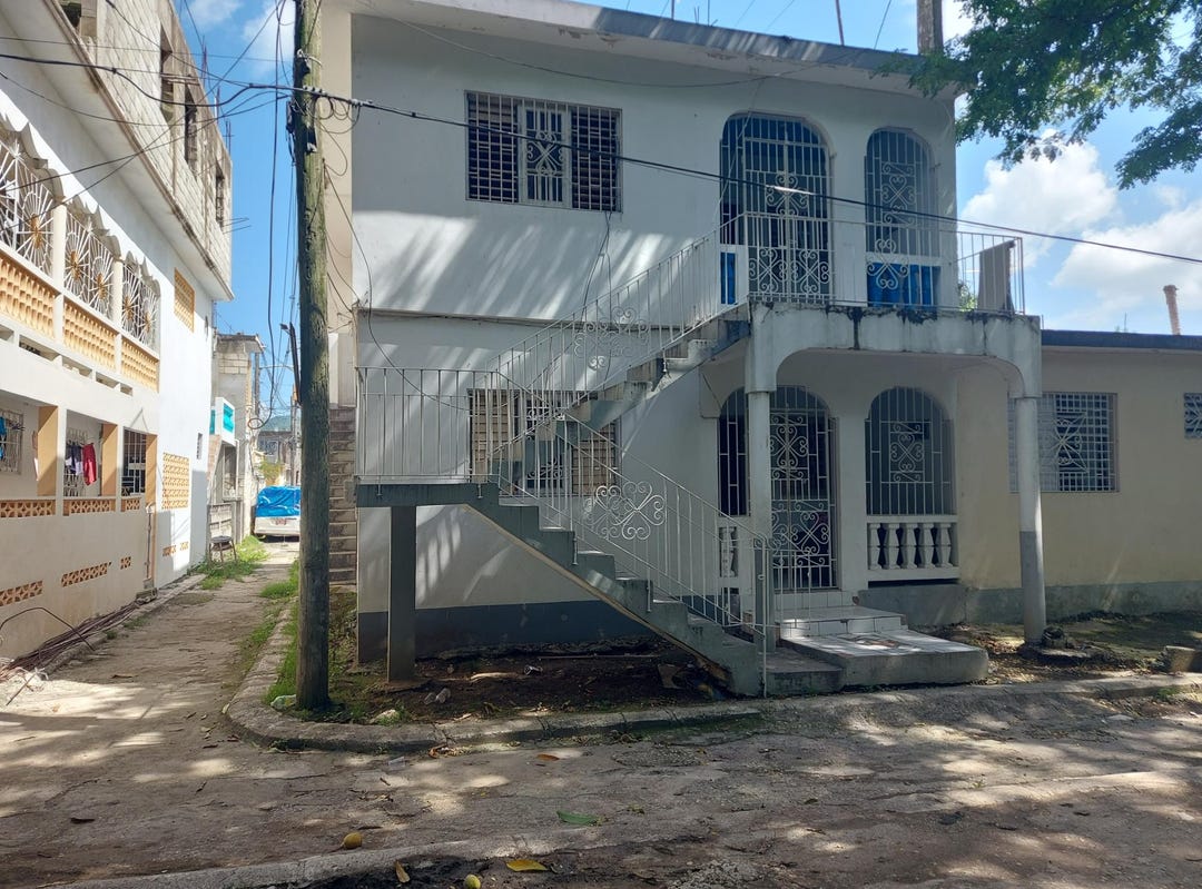 MANGO CIRCLE, CATHERINE H, Montego Bay, St. James Parish House for Sale