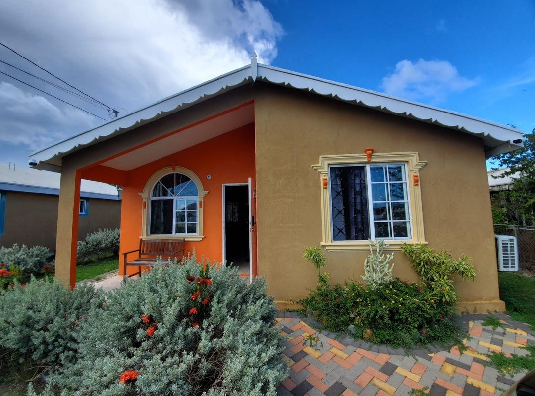 715 MODELLE CRESCENT, New Harbour Village, St. Catherine House for Rent