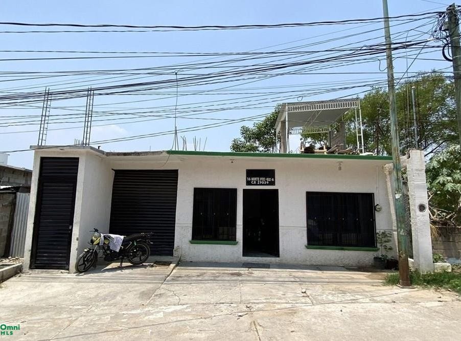 Calle 16 Norte Poniente , Paraíso Medio, Tuxtla Gutiérrez, Chiapas