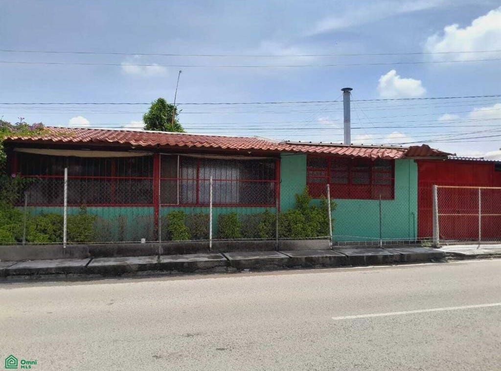 Avenida Mármol 156, Pedregal del Río, San Juan del Río, Querétaro, San Juan del Rio, Querétaro