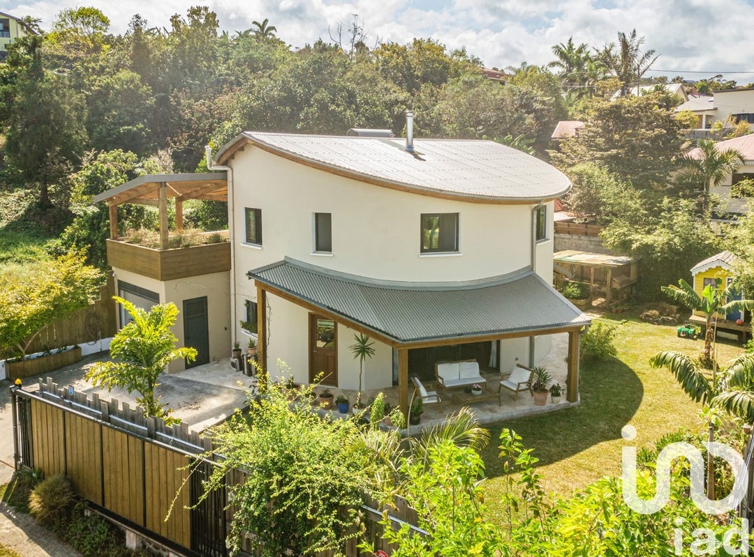 Le Tampon, SaintPierre 97430 House for Sale