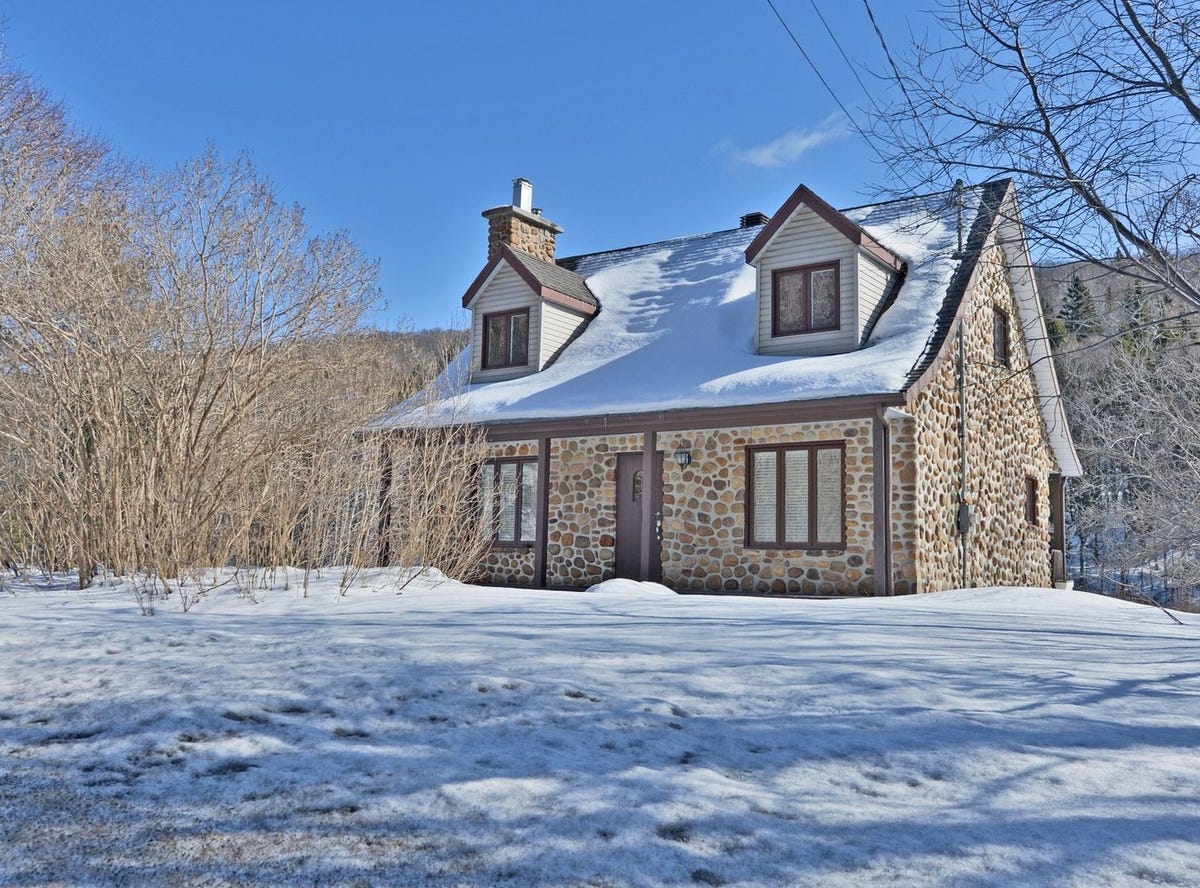 280 Av. SteBrigitte, SainteBrigittedeLaval, QC G0A3K0, CA, Sainte