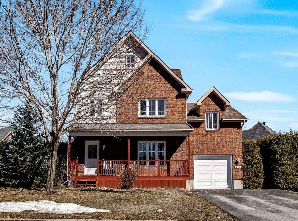 330 Rue RenéPaulin, Aylmer, QC J9J2Y3, CA, Aylmer, Québec House for