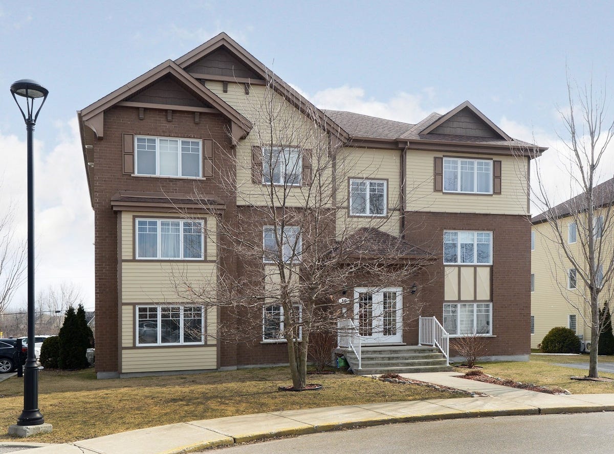 10 Rue CoteauduLac, QC J0P1B0, CA, CoteauduLac