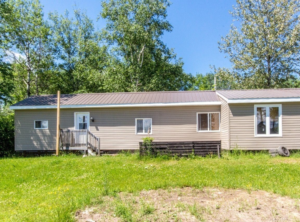 156 Rue des Merles, Larouche, QC G0W1Z0, CA, Larouche, Québec House for