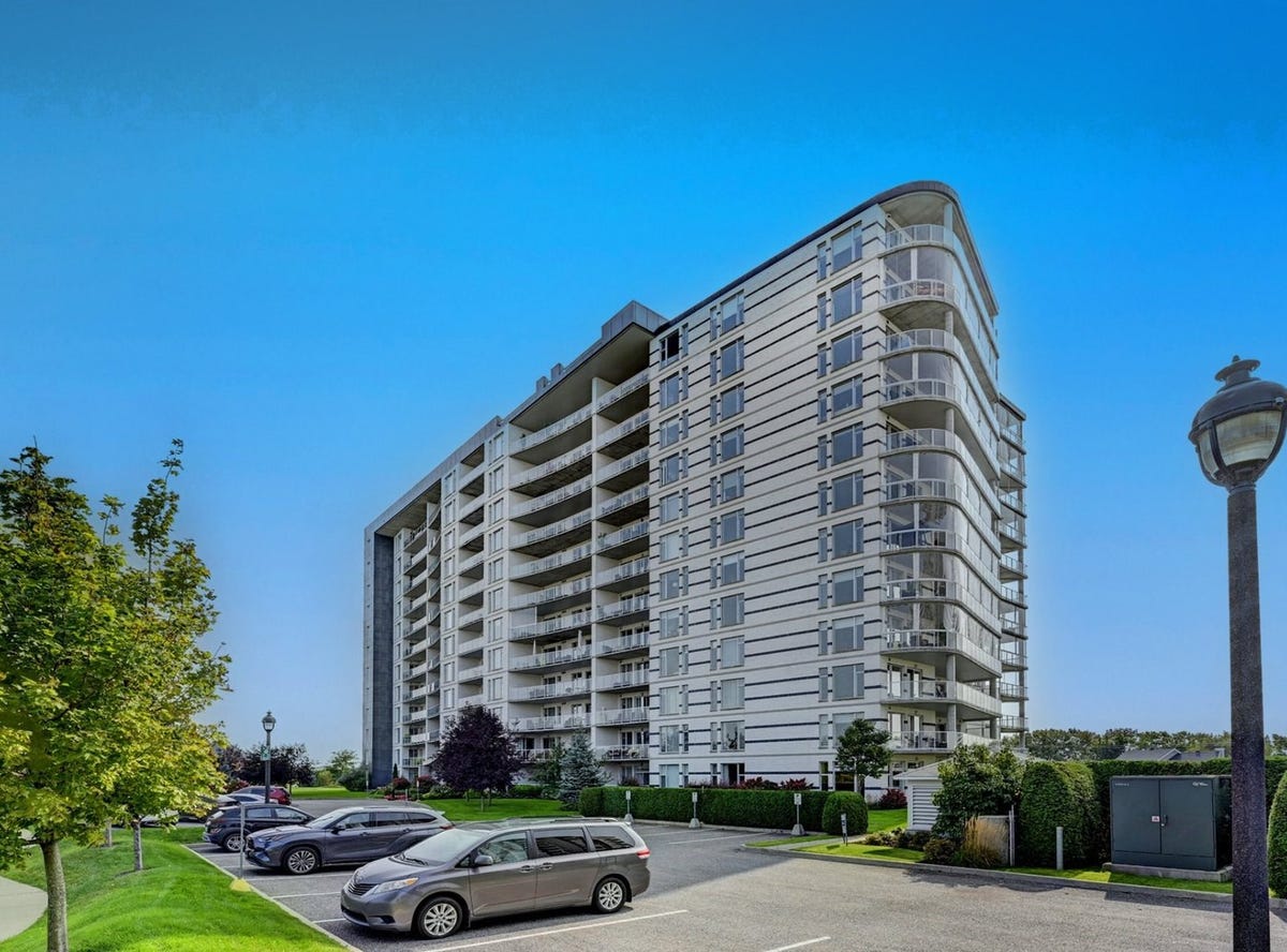 4901 Rue LionelGroulx, SaintAugustindeDesmaures, QC G3A0N2, CA