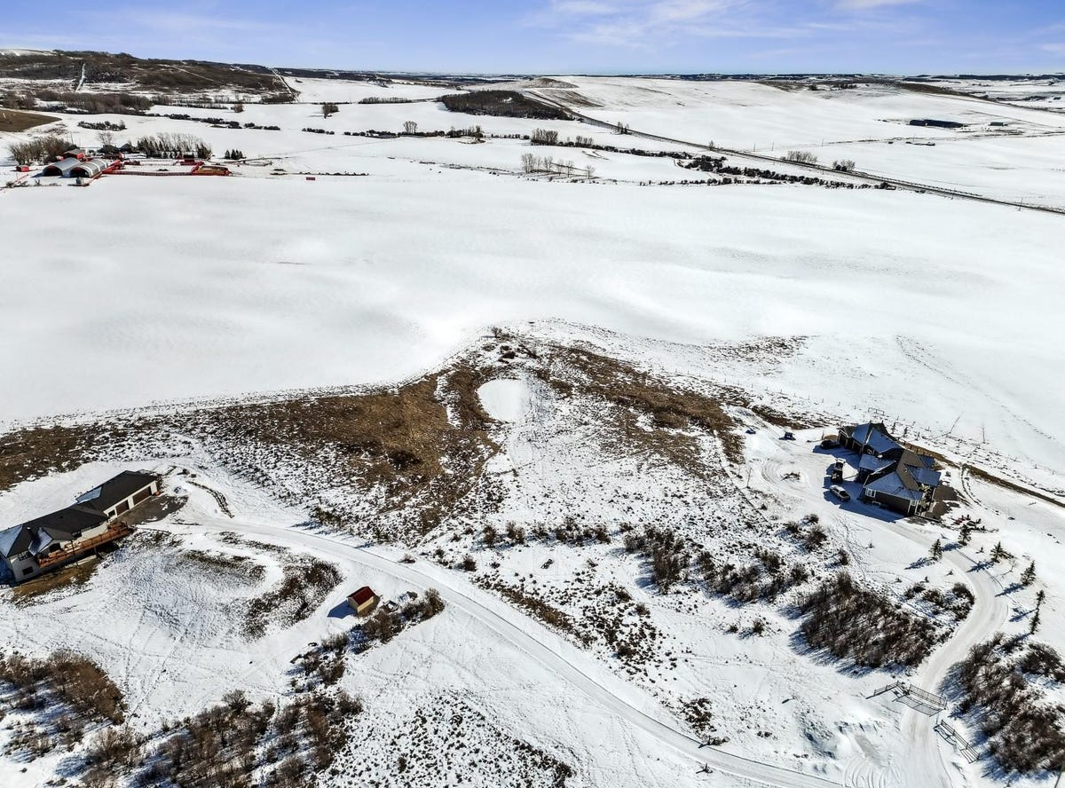 200, Foothills No. 31, Alberta Land for Sale