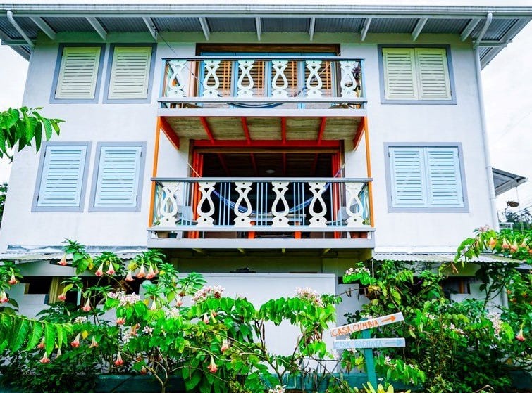 6 Bd/4 Ba Producing 3 Unit Apartment In Downtown Puerto Viejo