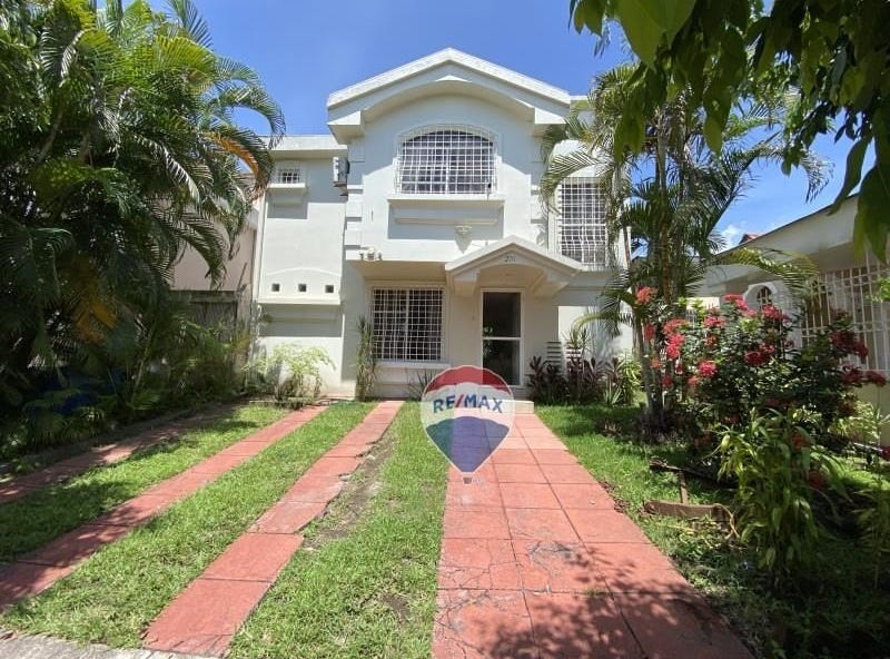 Lourdes, La Libertad Department, Address available on request House for