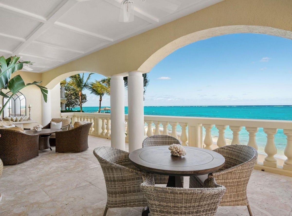7B CAVES POINT, New Providence/Paradise Island Unit for Sale