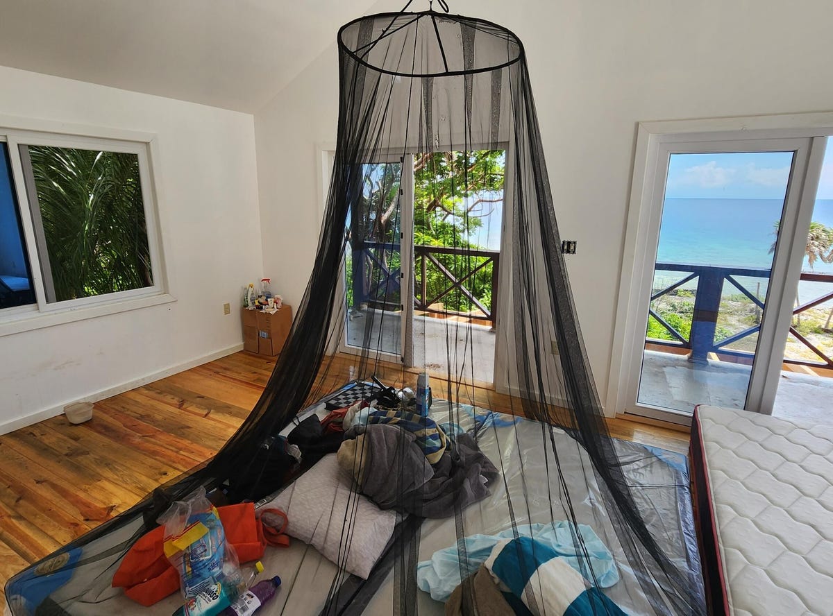 Utila, Bay Islands Department House for Sale