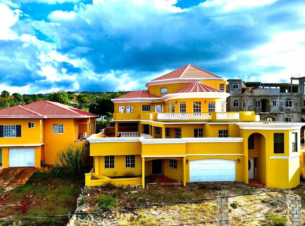 JUNCTION, Junction, St. Elizabeth Parish House for Sale