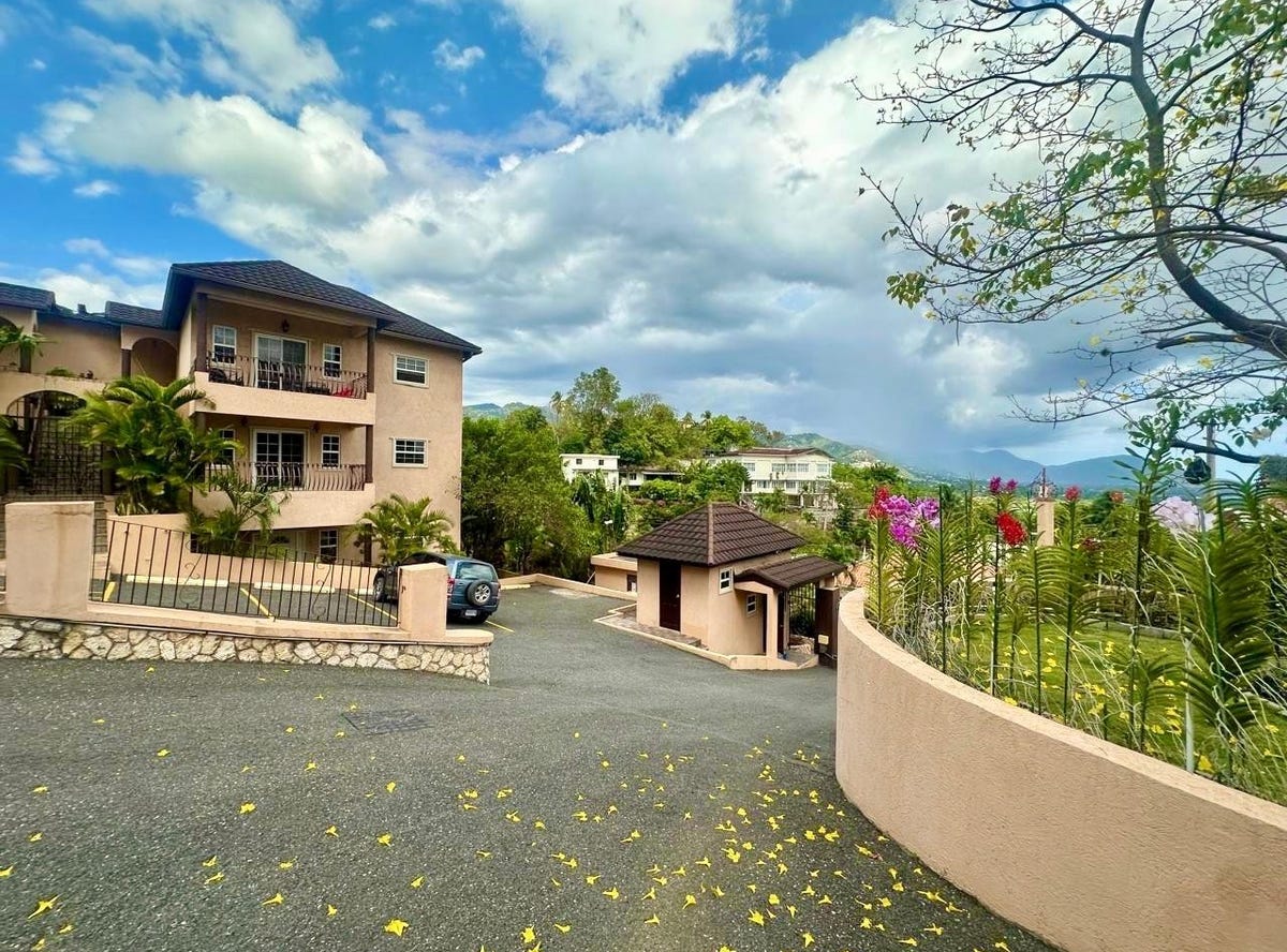 ROCKHAMPTON DRIVE, Kingston 8, St. Andrew Parish House for Sale