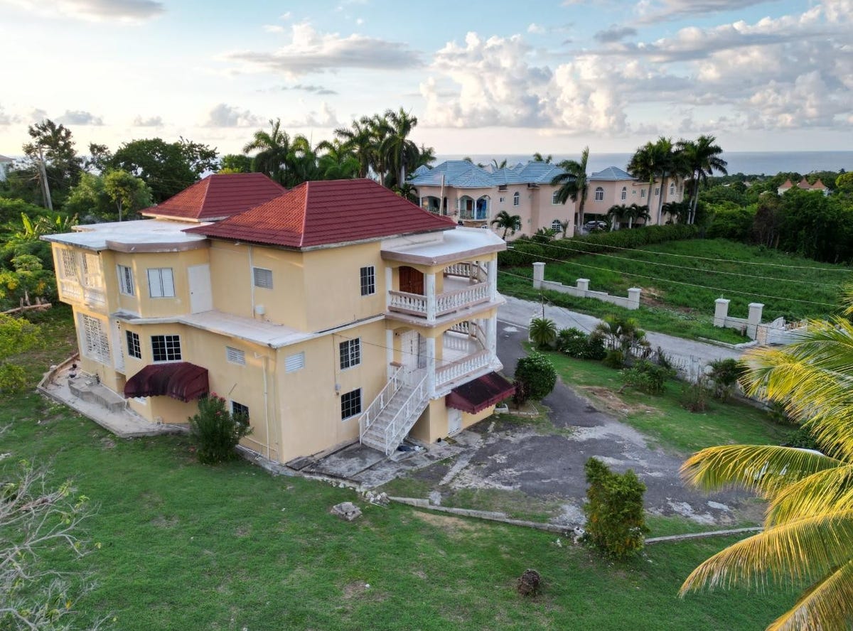 CORAL GARDENS MONTEGO BAY, Montego Bay, St. James Parish House for Rent