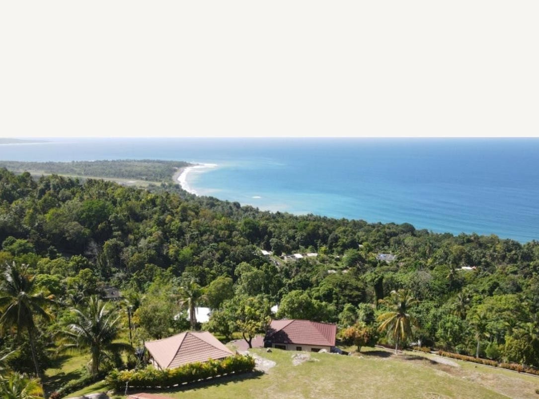 WYDAH, ST. MARGARETS BA, St. Margaret's Bay, Portland Parish House for