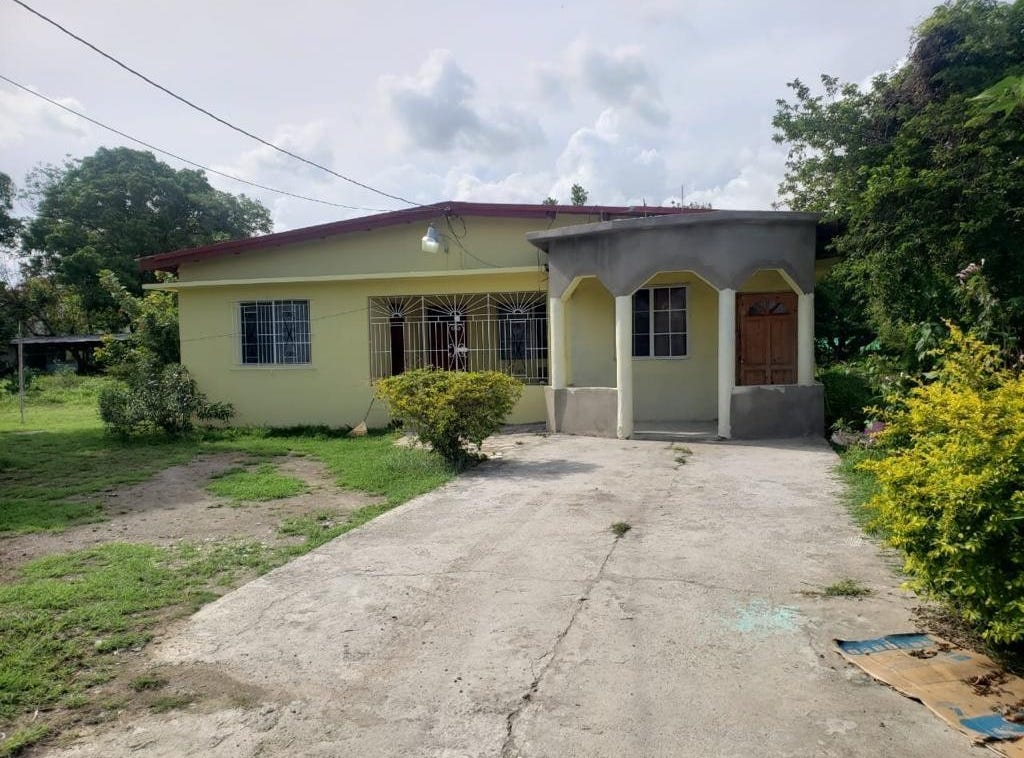 PANCHO LANE, YALLAHS, Yallahs, Saint Thomas Parish House for Sale