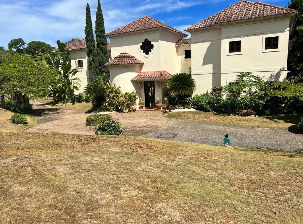 SPRING FARM DRIVE, Montego Bay, St. James Parish House for Sale