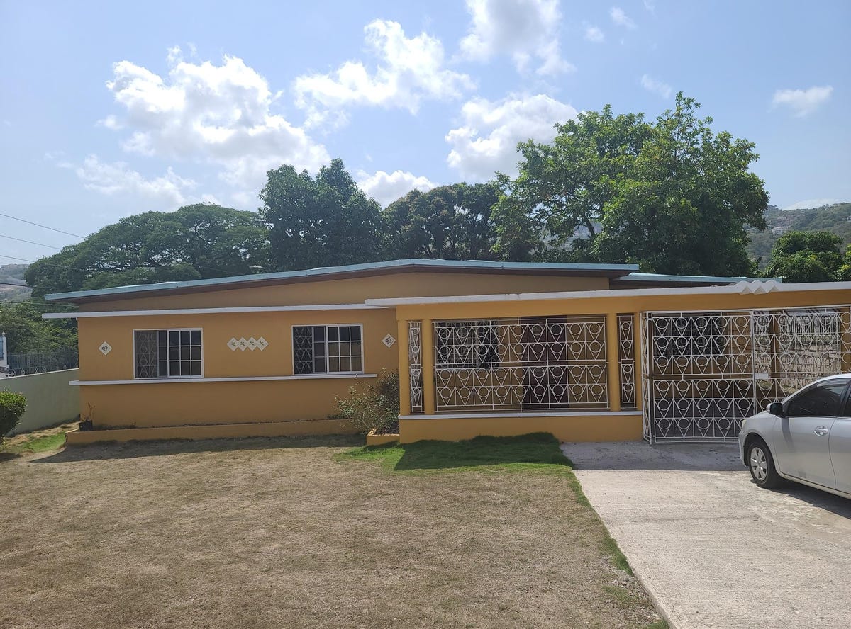 36 WOODLY DRIVE, HAVENDALE, Kingston 19, St. Andrew Parish House for