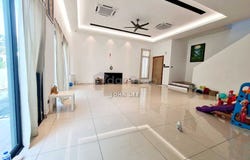 Jalan Redang; Jalan Selatan; Jalan Timur, Puchong, Selangor 47100