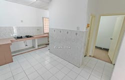 Jalan PU 9, Puchong, Selangor 47100