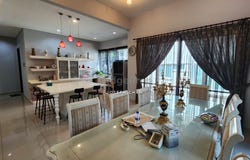 Jalan merah saga empat U9/5D, Shah Alam, Selangor 40150