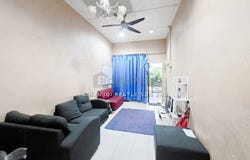 Lorong Indera Mahkota 16, Kuantan, Pahang 25200