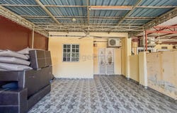 Jalan DM1, Bandar Country Homes, Selangor 48000