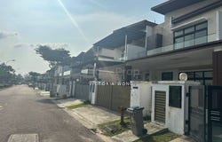 J, Labis, Johor