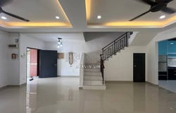 Jalan Parklands, Semenyih, Selangor 43700
