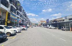 Batu Caves, Selangor 68100